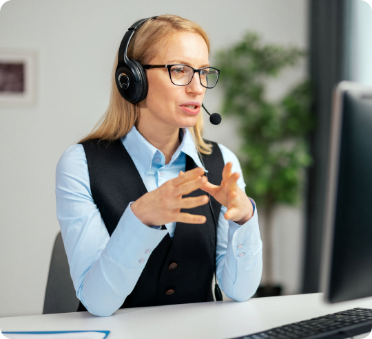 call center agent girl 1 1 Cold Calling Virtual Assistant